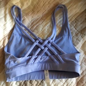 Lululemon energy bra - never worn in rare color